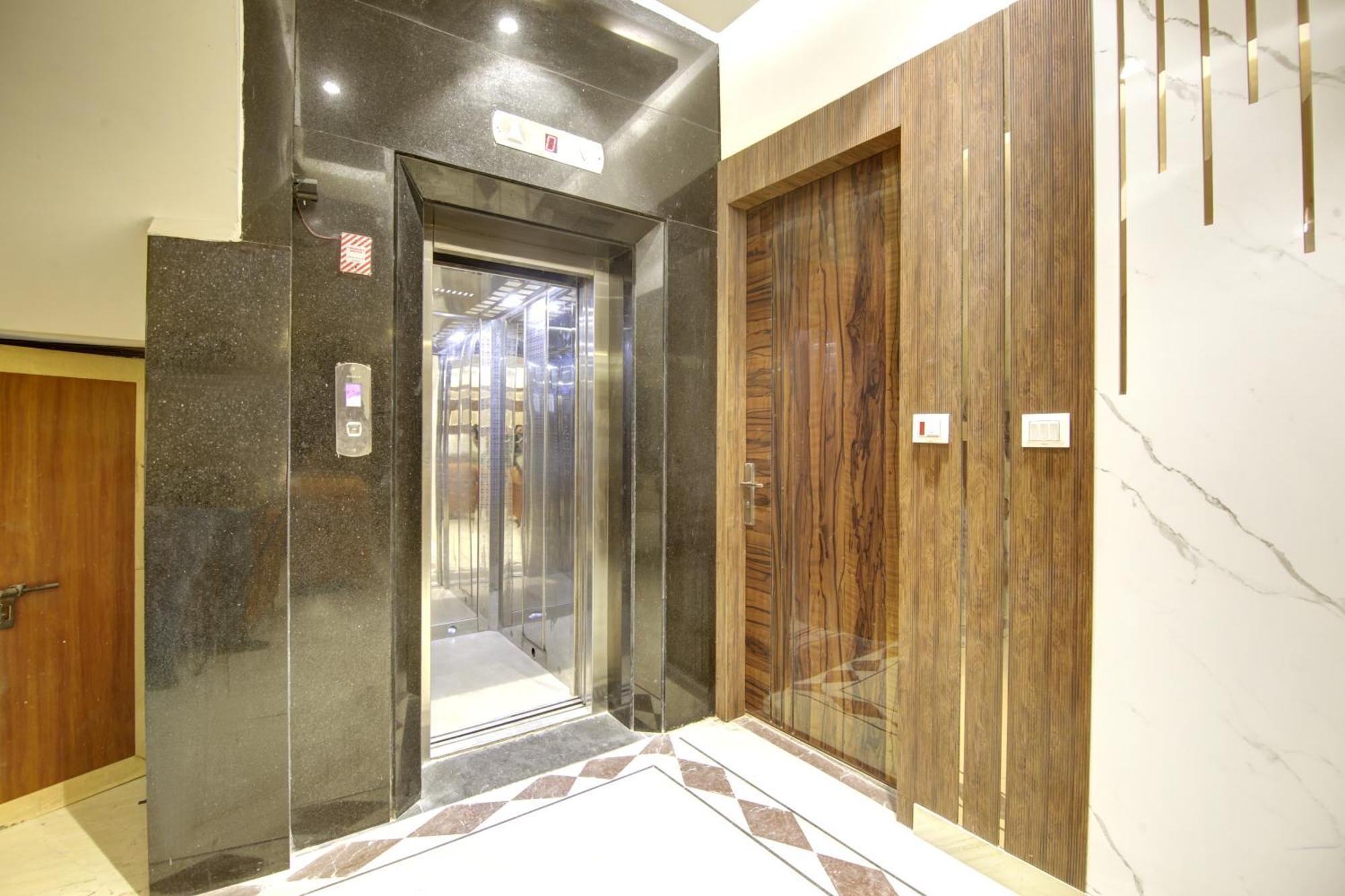 Hotel Star Villa - Front Of New Delhi Railway Station & 5 Minute From Connaught Place Exterior photo
